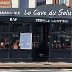 La Cave Du Salut Sarl outside