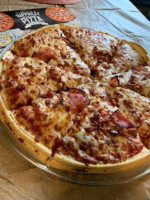 Geno's Pizza food