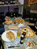 Pizza Giovanni food