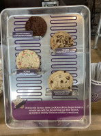 Insomnia Cookies food