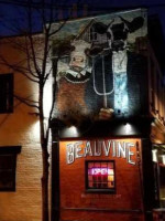 Beauvine Burger Concept food