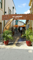 116 Laneway outside