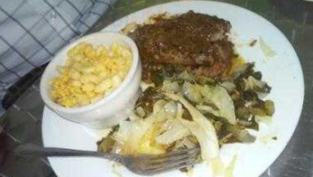 Vonda's Kitchen food