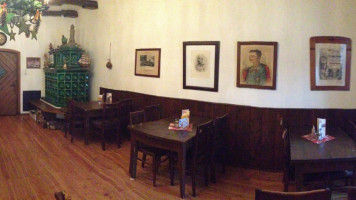 Gasthaus Zur Linde inside