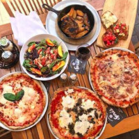 Spris Artisan Pizza South Miami food