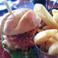 Red Robin Gourmet Burgers And Brews food