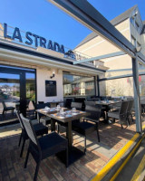 La Strada inside