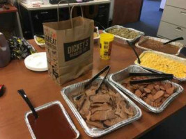 Dickey's Barbecue Pit food