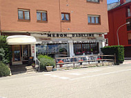 El Meson De Adeline outside