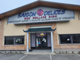 Saigon Delices food