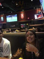 Buffalo Wild Wings food