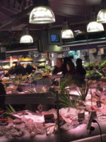 Poissonnerie des Halles food