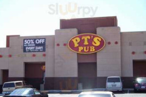 Pt's Pub outside