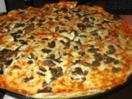 Cemeno's Pizza food