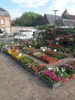 Le Bistrot Des Antiquaires outside