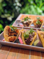 Tacos Tu Madre Larchmont Village food