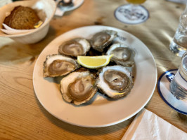 Moran's Oyster Cottage food