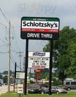 Schlotzsky's outside