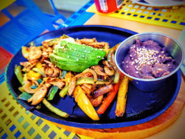 La Chula Cerveceria Mexicana food