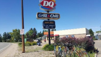 Dairy Queen Grill Chill outside