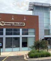 Honey-jam Cafe outside