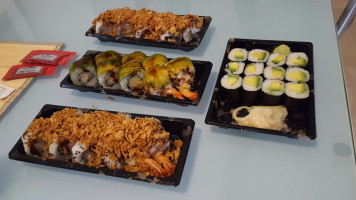 Oishi Sushi food