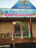 Aquagirls Takeaway inside