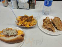 Tony's Newburgh Lunch food