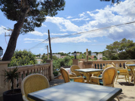 La Terraza inside