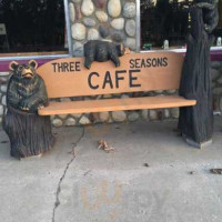 Three Seasons Cafe outside