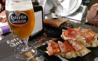 La Jamoneria De Cobel food