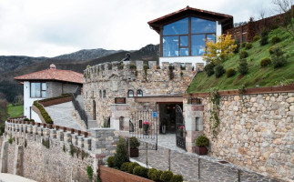 Puebloastur Eco-resort outside