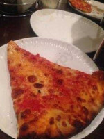 Denino's South Pizzeria food