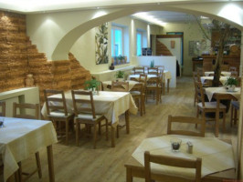 Taverna Kipos food