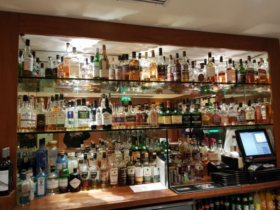 restaurant image