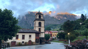 La Chabola inside