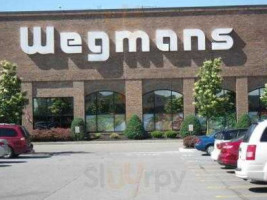 Wegmans Market Cafe outside