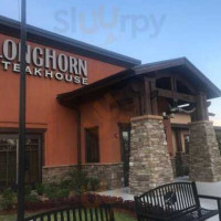 Longhorn Steakhouse outside