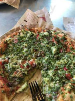 Mod Pizza food