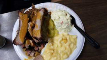 Macon Road BBQ food