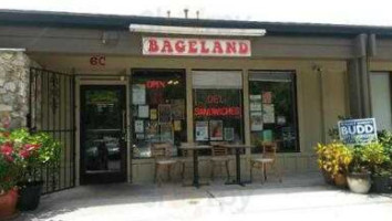 Bageland outside