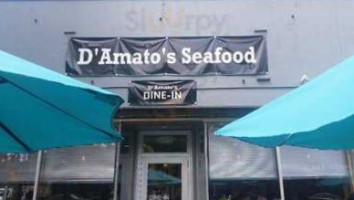 DAMATOS SEAFOOD II outside