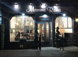 Mamma Roma Ristorante outside