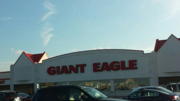 Giant Eagle Bakery outside