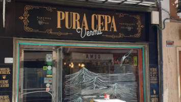 Pura Cepa outside