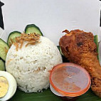 Nasi Lemak Ayam Kentucky Xl food