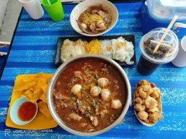 ก๋วยเตี๋ยวเรือถูกปากสระบุรี food