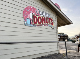 Judy's Donuts food