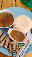 ร้านก๋วยเตี๋ยวหน้าเรือ Noodle Shop food