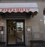 Pizzeria Pizzadilly Circus outside